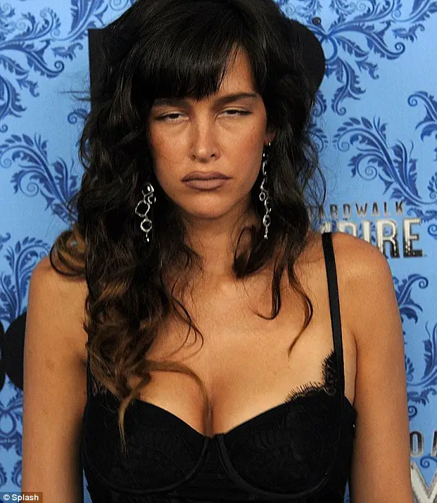 Paz de la huerta boob