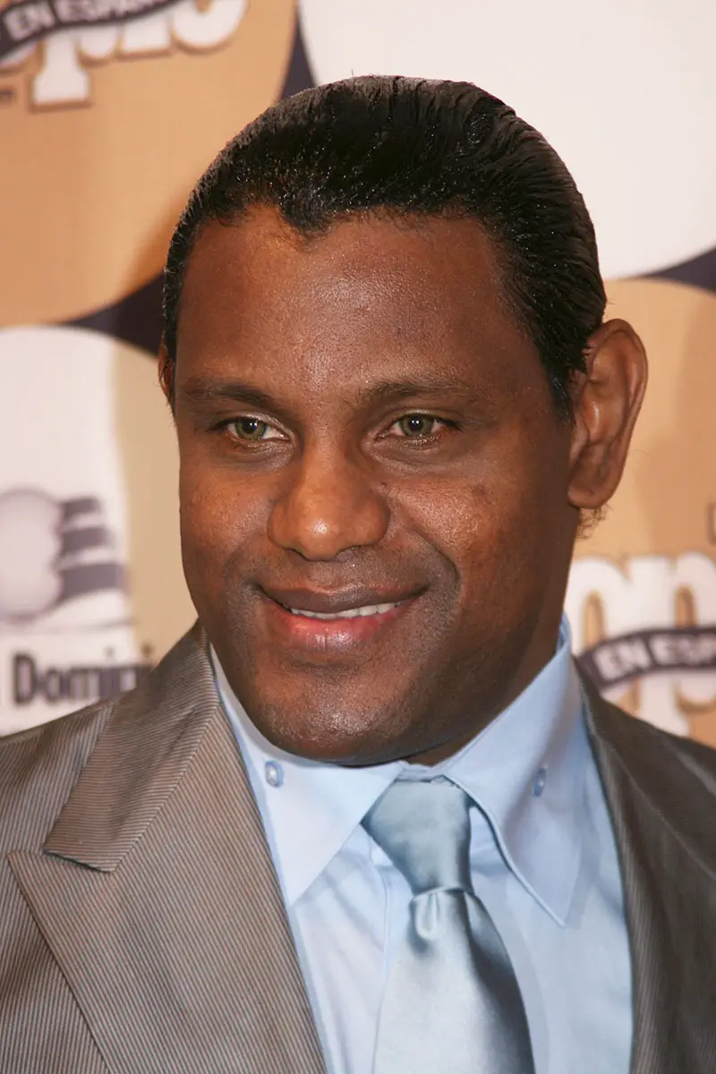 black-former-chicago-cubs-star-sammy-sosa-shocks-social-media-with