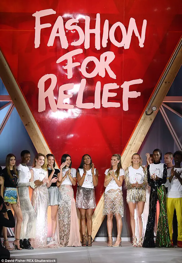 Watch The Emotional Moment Lauryn Hill And Mary J Blige See Each Other Backstage At The Billboard Awards After Growing Apart