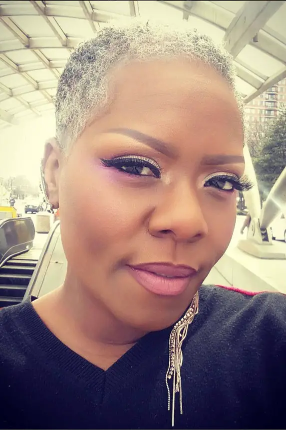 Download Latest Black Woman Hairstyle Trend: Slaying Gray Hair!