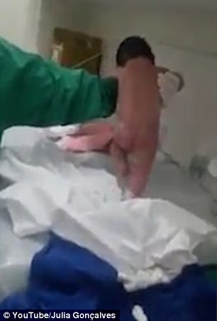 Newborn Baby Make First Steps Just MINUTES After Leaving The Womb!