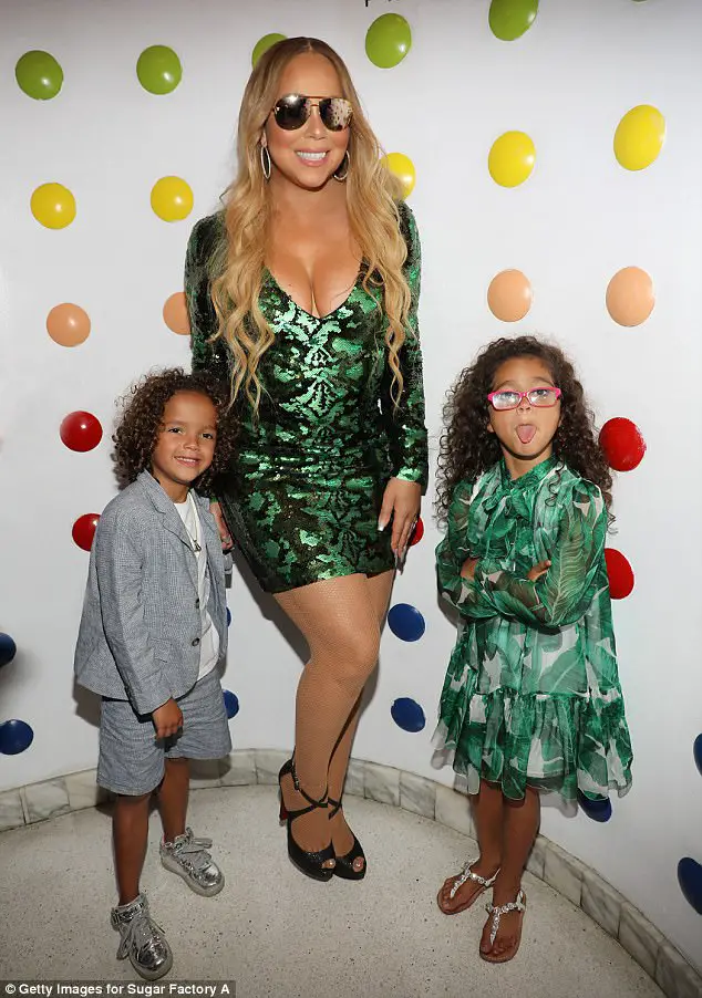 Pregnant Serena Williams Poses With Mariah Carey And Her Twins ...