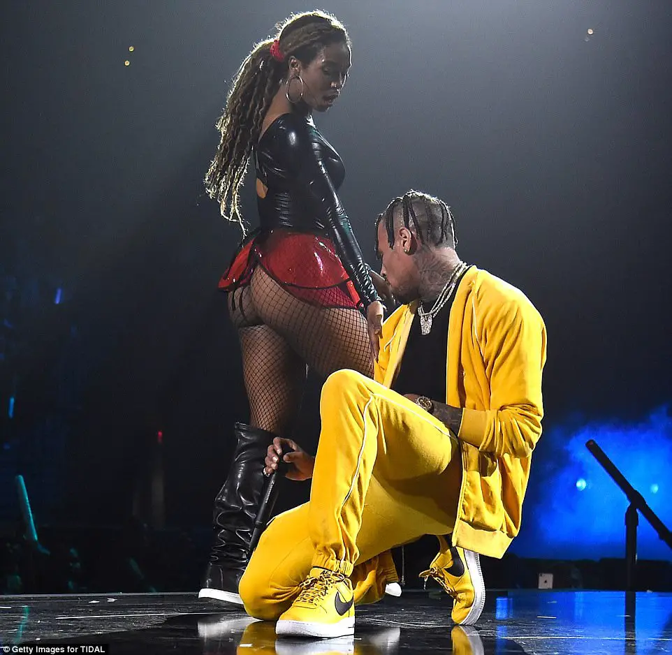 Beyonce Stuns In An Emerald Green Gown At Husband Jay Z's Star-Studded TIDAL Annual Benefit Concert In New York