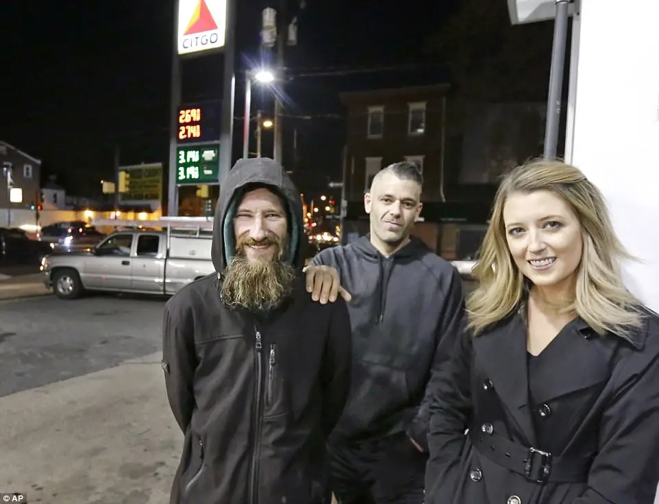 Donations For Homeless Veteran Who Gave 27-Year-Old Woman His Last $20 For Gas When She Was Stranded Soars To More Than $239,000