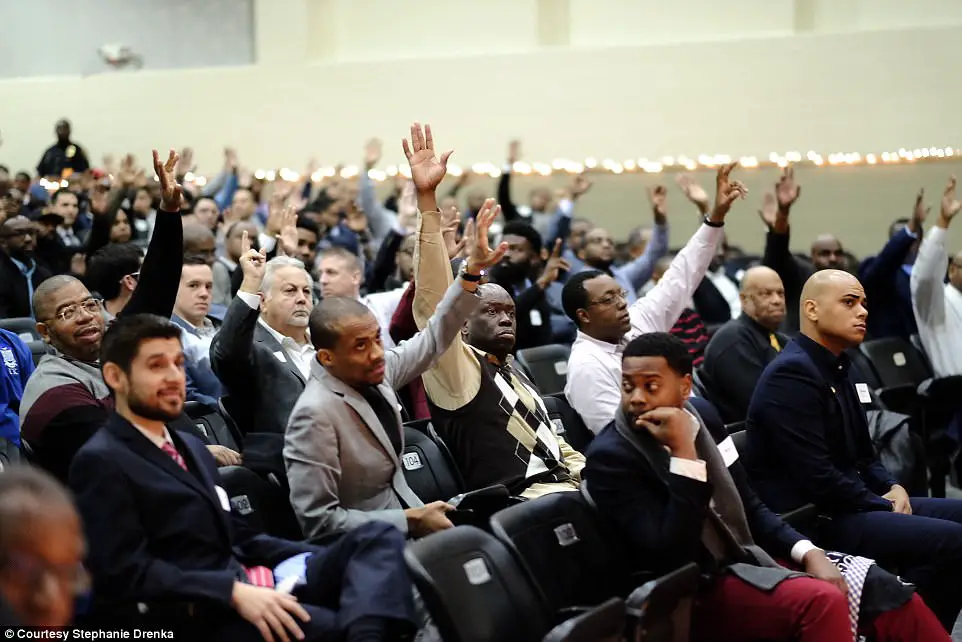 SIX HUNDRED Men Turn Up To Stand In For Absent Fathers At Texas School’s Breakfast With Dads Event