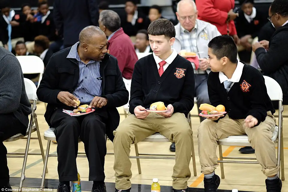 SIX HUNDRED Men Turn Up To Stand In For Absent Fathers At Texas School’s Breakfast With Dads Event