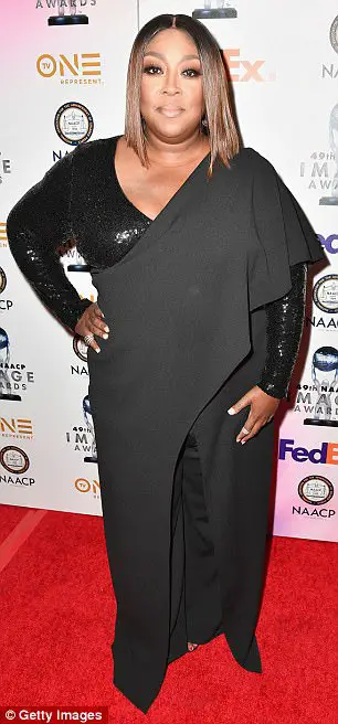 Tamera Mowry-Housley Stuns In Strapless Dress As She Co-Hosts NAACP Image Awards Dinner