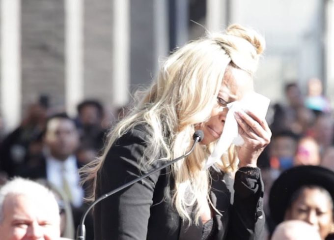 Mary J Blige Reveals She Was Homeless Last Year As She Receives A Star On The Hollywood Walk Of Fame