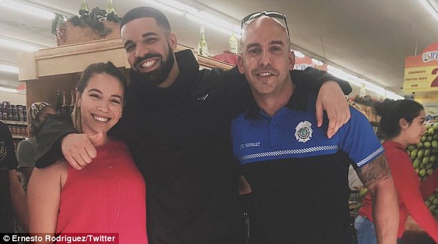 Drake Buys $50K Worth Of Groceries For Miami Fans! (Pics And Videos)