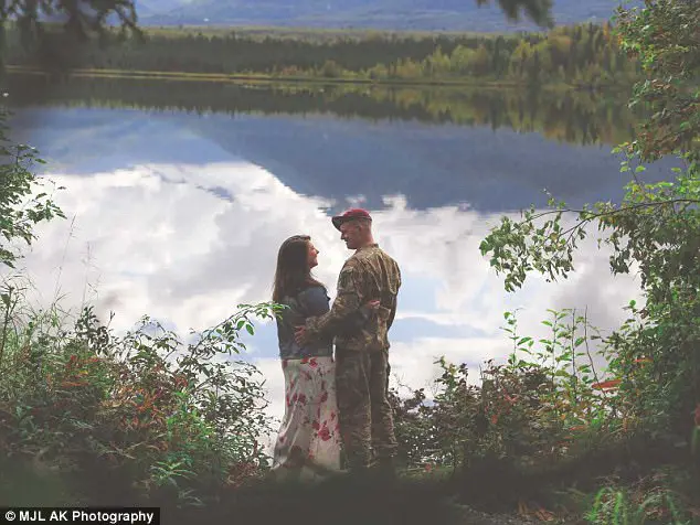 Woman Who Suffered Tragic Miscarriage Surprises Soldier Husband With Miracle Pregnancy Before His Deployment