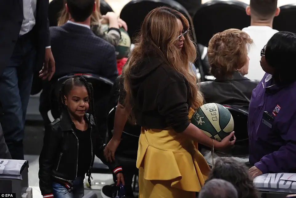 Beyonce's Daughter Blue Ivy Steals The Spotlight As The Pair Snap Selfies At NBA All-Star Game in Los Angeles