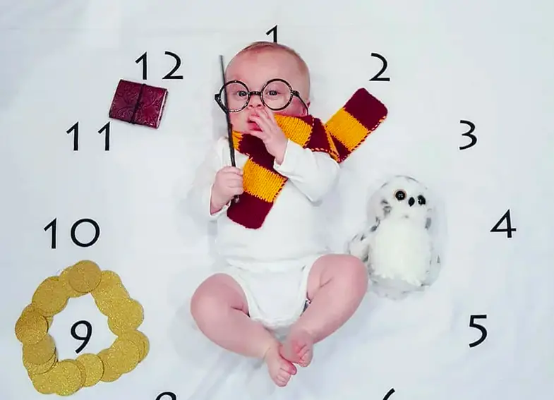 9-Month-Old Quintuplets Pose in Adorable Harry Potter-Themed Photo Shoot!