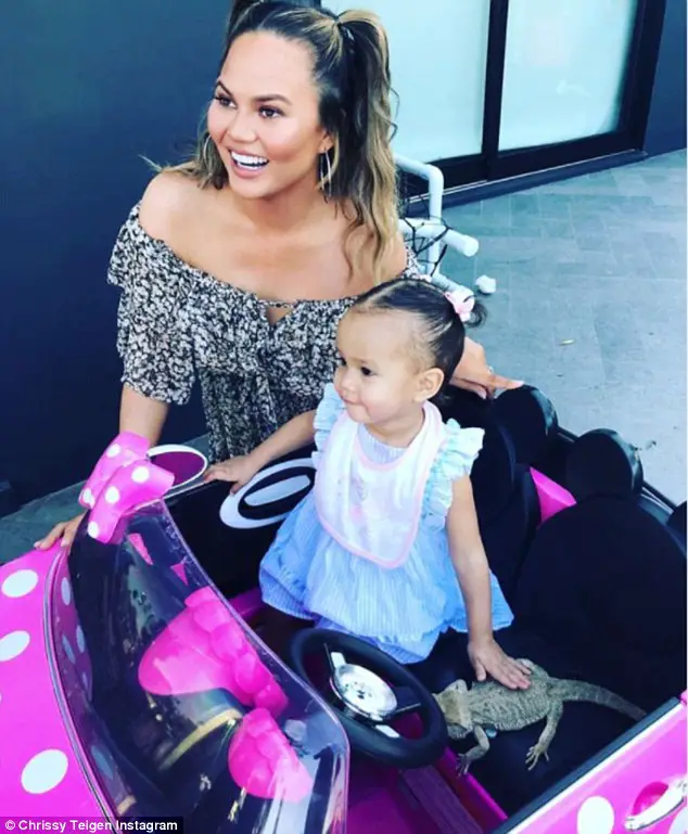 Chrissy Teigen Shares An Ultrasound Of Son She's Expecting With John Legend