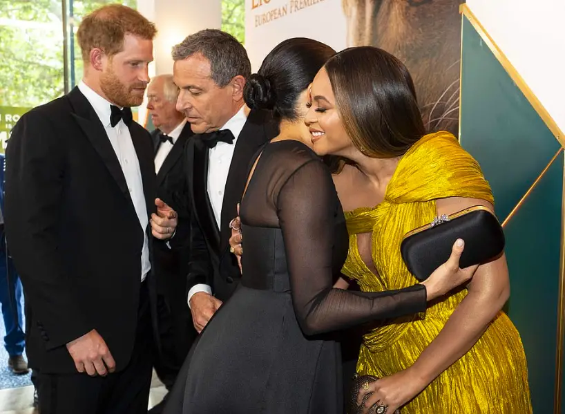 Lip Reader Reveals Beyoncé's Gushing Greeting To Meghan When They Met For The First Time At The Lion King Premiere