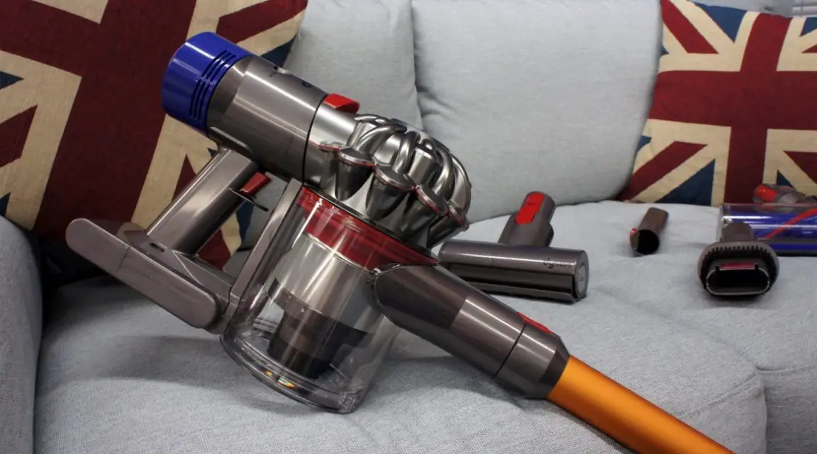 What’s the max Dyson V8 Air Watts suction power?