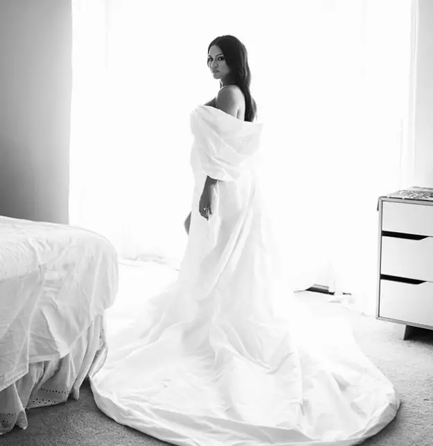 Cassie Strips Down To Nearly Nothing For Provocative Pregnancy Photoshoot