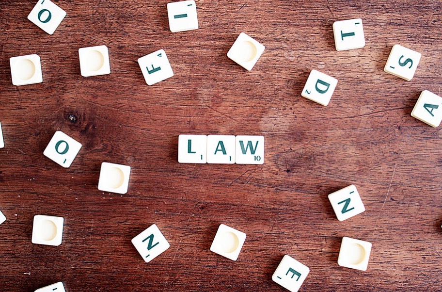 Too Strange to Be True: 10 Texan Laws That’ll Blow Your Mind (Literally)