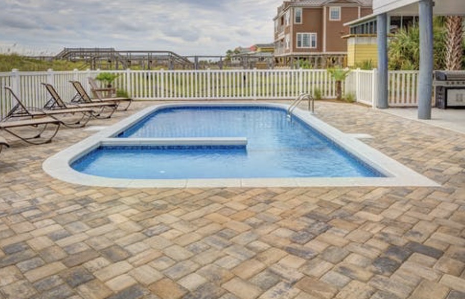 5 Money-Saving Swimming Pool Maintenance Tips