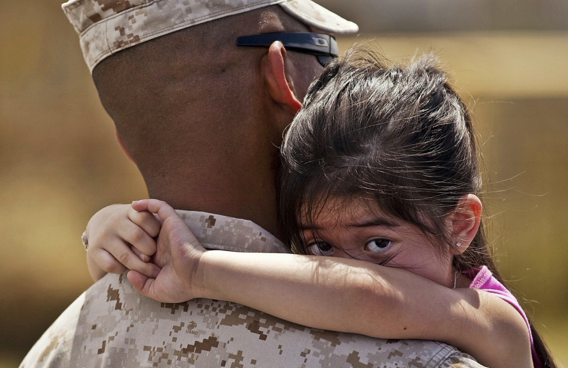 A Complete Guide to Supporting a Military Family