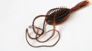 8 Causes Of Hair Breakage That You Should Limit