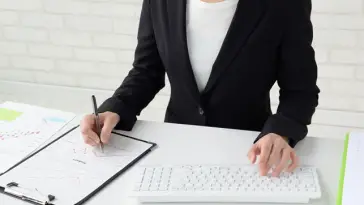 Corporate Ladder into Leadership