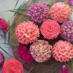 6 Tips for Making Beautiful Frosting Flowers