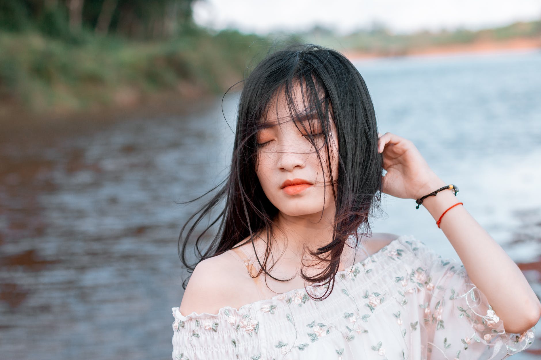 5 Tips To Keep Your Hair Healthy and Winter Ready