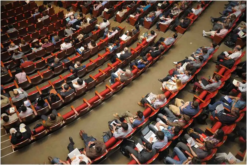 How to Manage Logistics for Your Business Event: Ensuring Smooth Operations