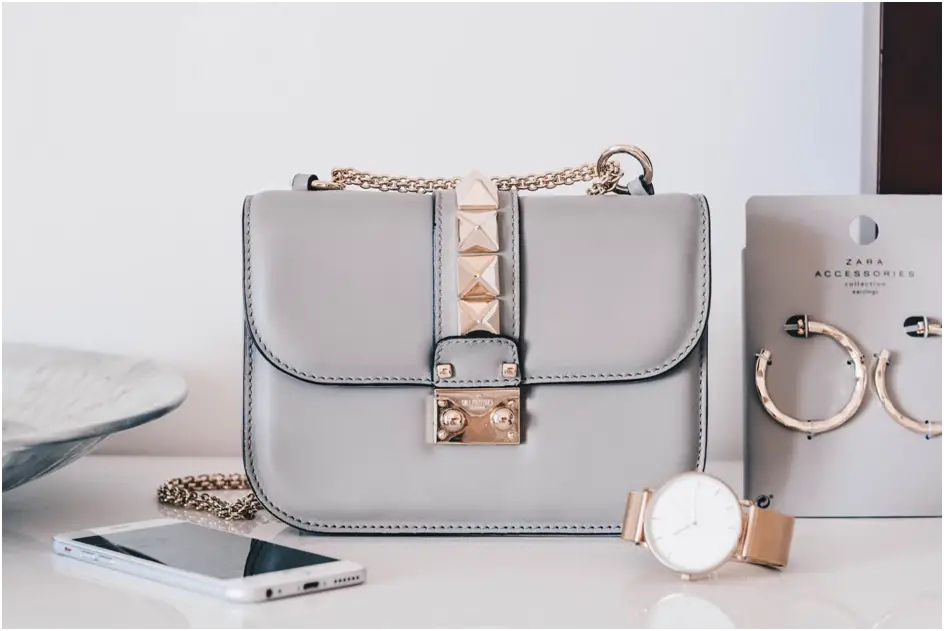 Transform Your Look with These Top 7 Statement Accessories