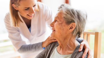 How Assisted Living Housing Features Enhance Senior Care